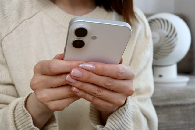 復縁を目指して前向きに行動しようとしている女性